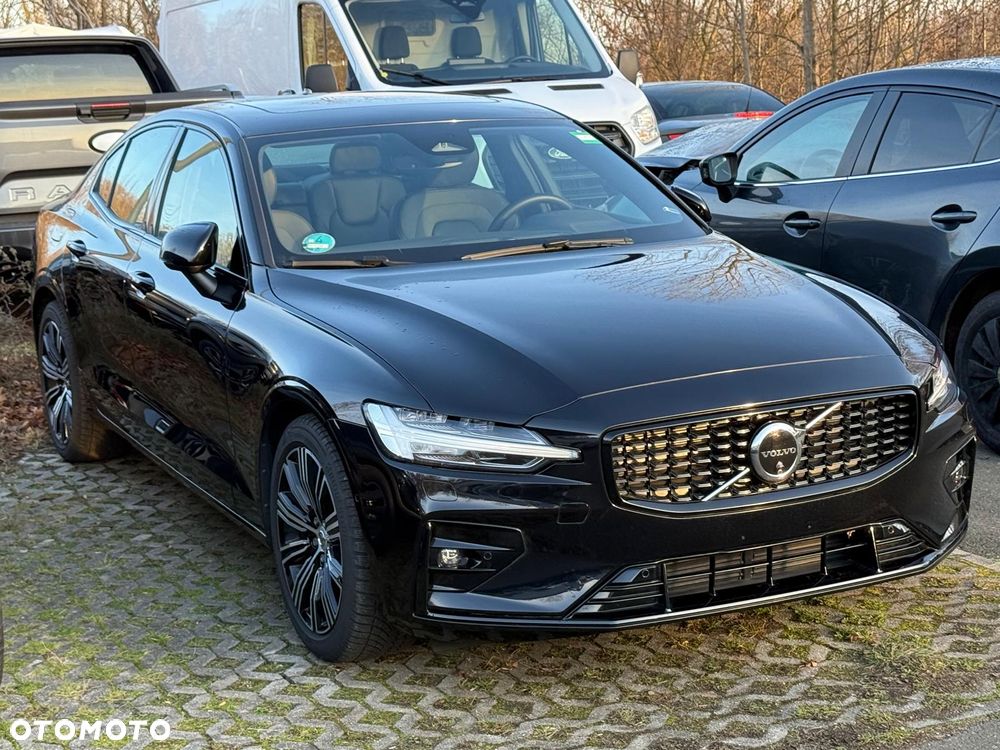 Volvo S60 B4 B DKG Plus Dark - 1