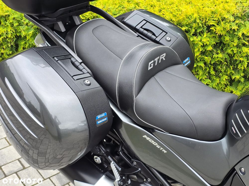 Kawasaki GTR - 11