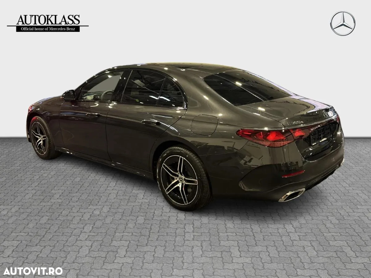 Mercedes-Benz E 300 4MATIC Aut. - 3