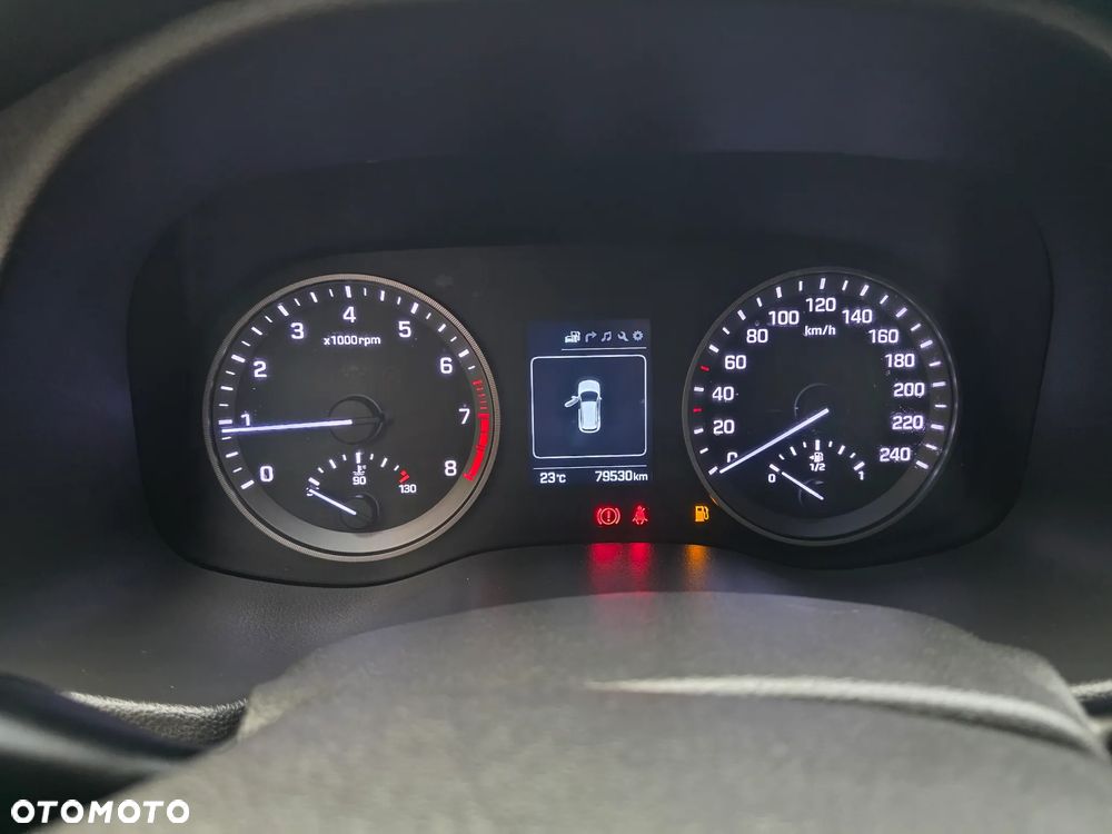 Hyundai Tucson - 16