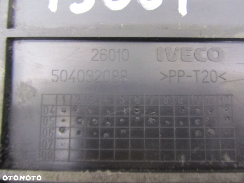 iveco daily 06->schowek na klucze lewarek - 2