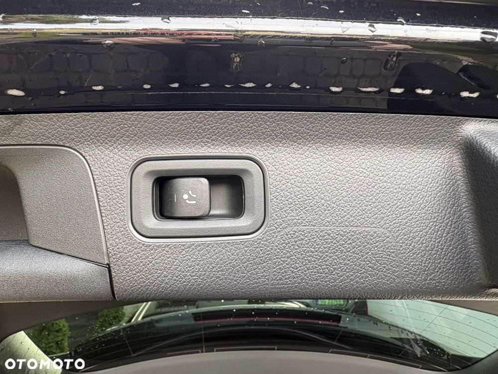 Mercedes-Benz Klasa A 180 AMG Line 7G-DCT - 20