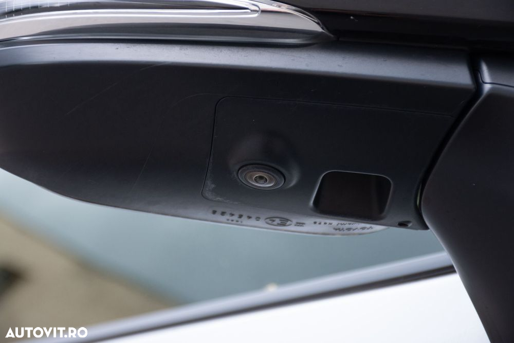 Toyota RAV4 2.5 Hybrid VVT-iE 4x4 Exclusive Bi-Tone - 31