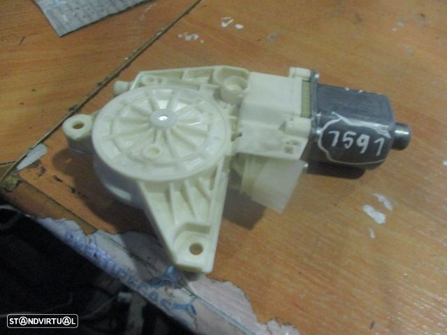 Motor Elevador Vidro A2048200642 0130822504 MERCEDES W212 2011 TD MERCEDES C S204 W204 FASE 2  2012 200CDI 136CV 5P PRETO TD - 2