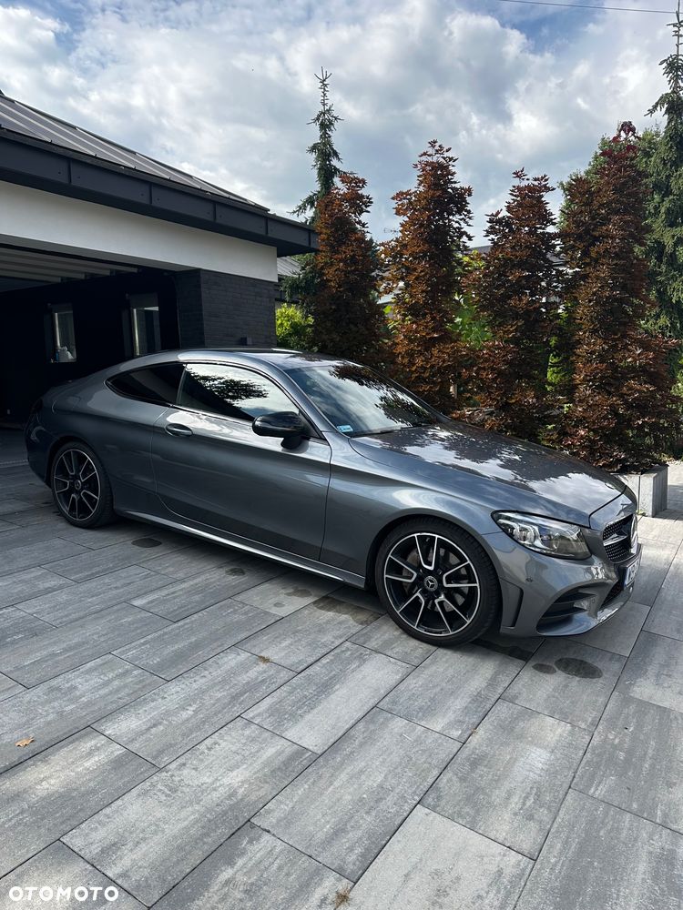 Mercedes-Benz Klasa C 300 9G-TRONIC - 4