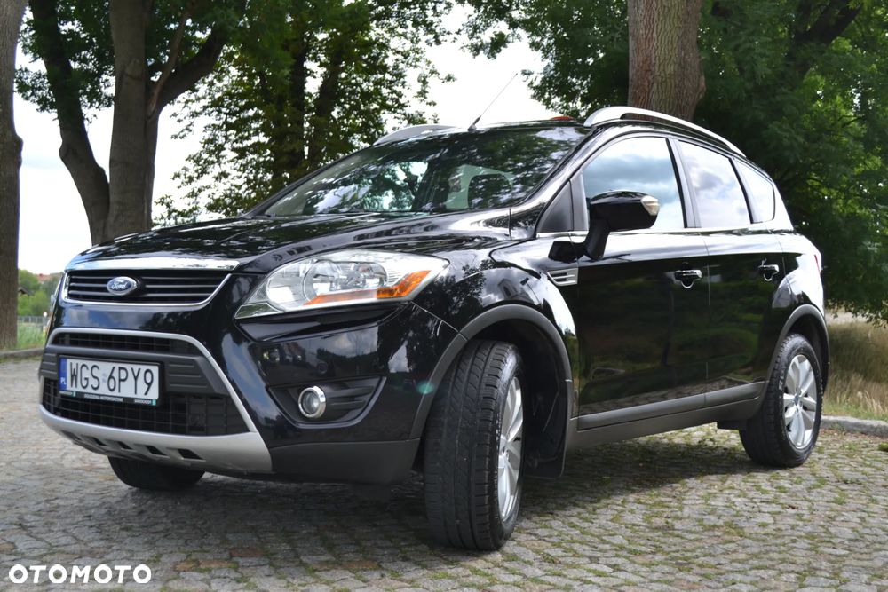 Ford Kuga 2.0 TDCi 2x4 Titanium - 4