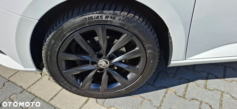 Skoda Fabia 1.0 Monte Carlo - 18