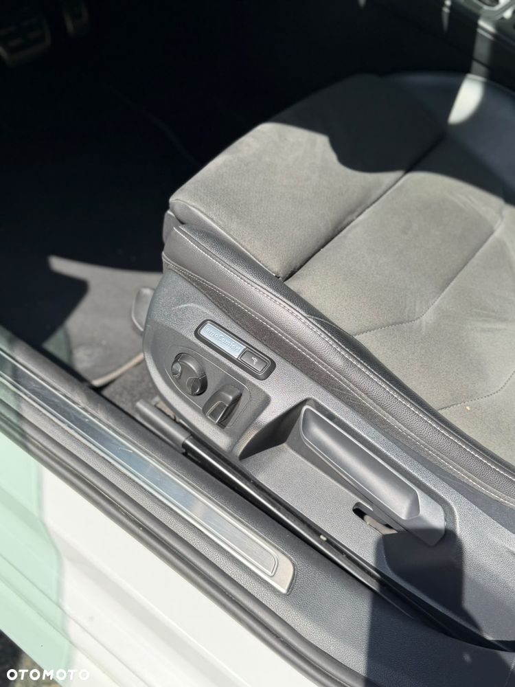 Volkswagen Arteon 2.0 TSI R-Line DSG - 33