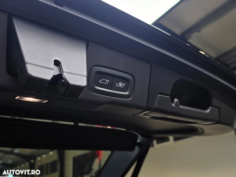 Volvo XC 60 T6 AWD Recharge Geartronic Inscription Expression - 37