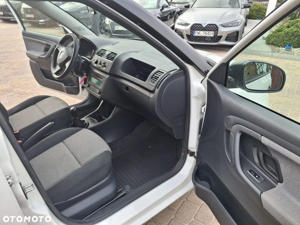 Skoda Fabia 1.2 HTP Ambition - 10