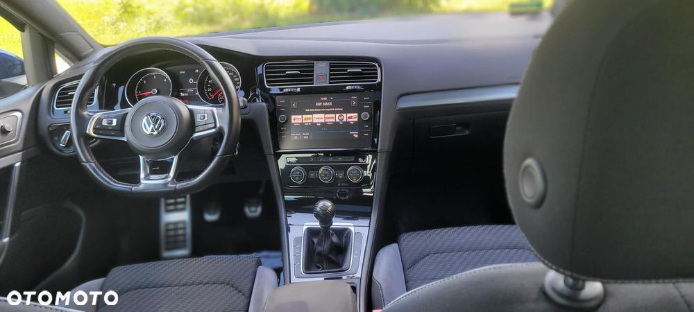 Volkswagen Golf - 35