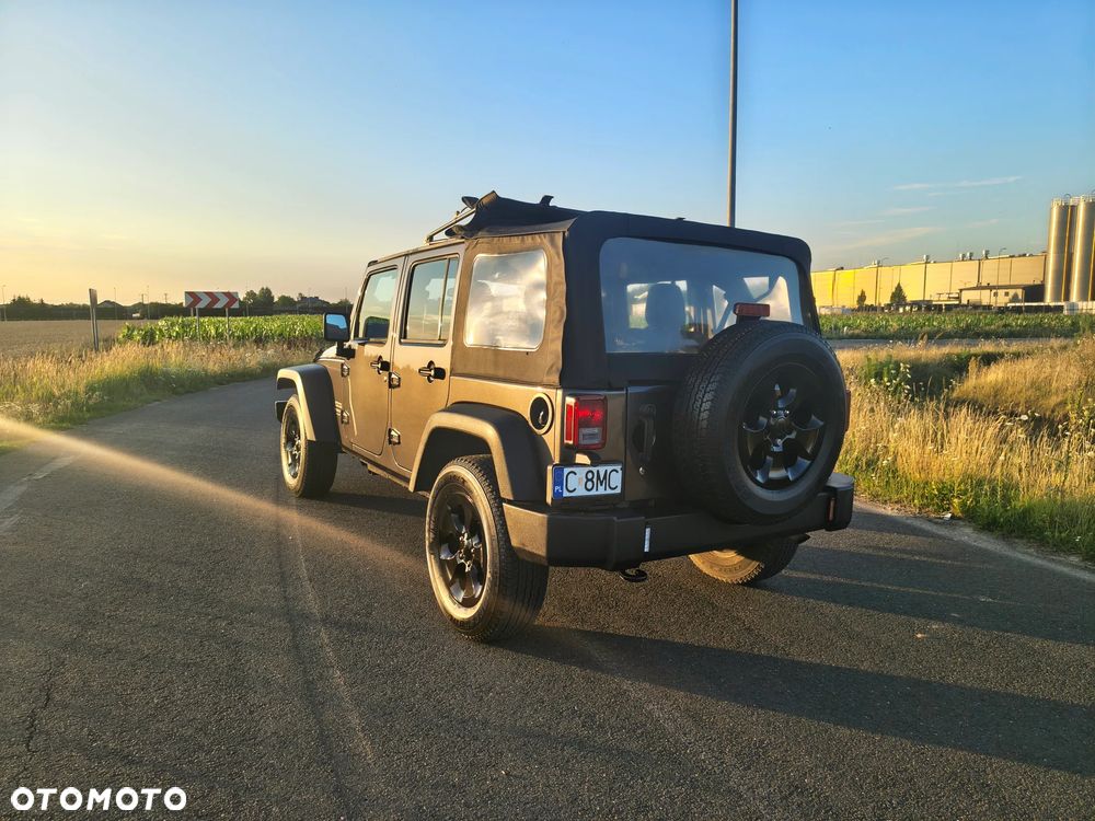Jeep Wrangler - 16