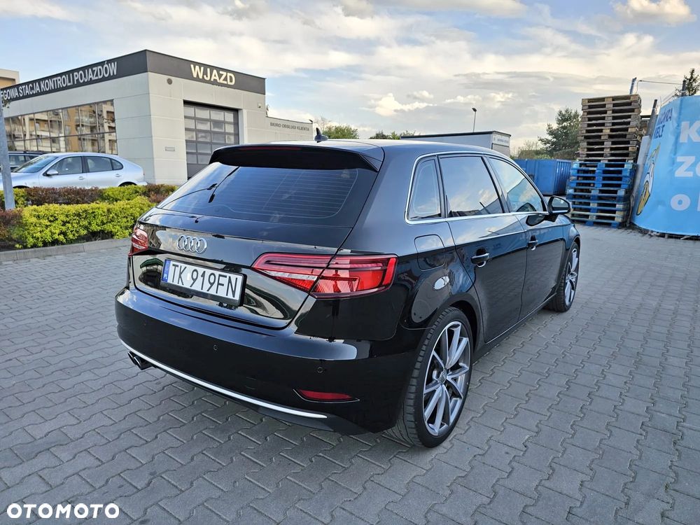 Audi A3 Sportback - 12