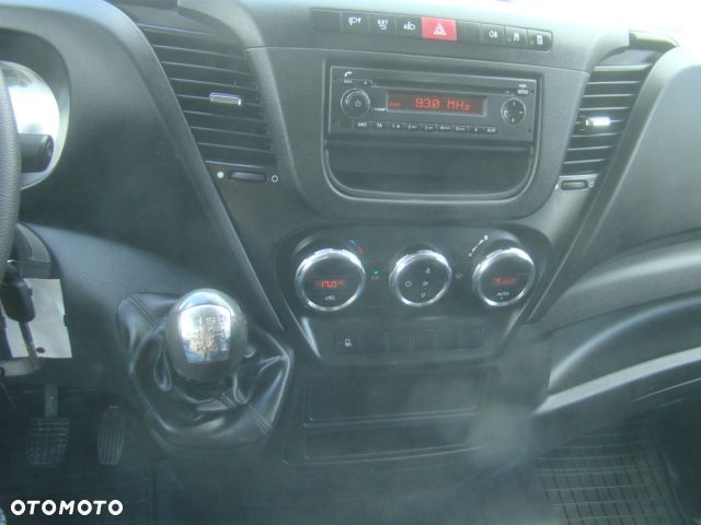 Iveco DAILY 35 S 14 2.3TDI L3 H2 KLIMATRONIC 100%PRZEBIEG POTWIERDZONY - 19