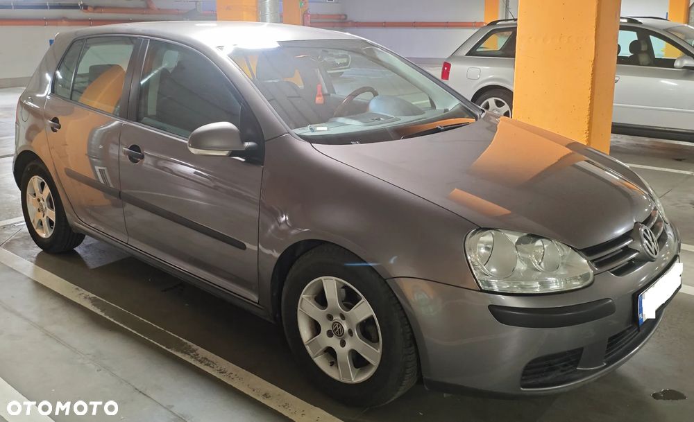 Volkswagen Golf V 1.9 TDI Trendline - 1