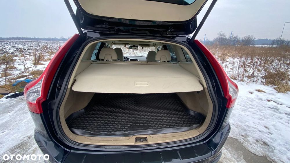 Volvo XC 60 D5 AWD Summum - 22