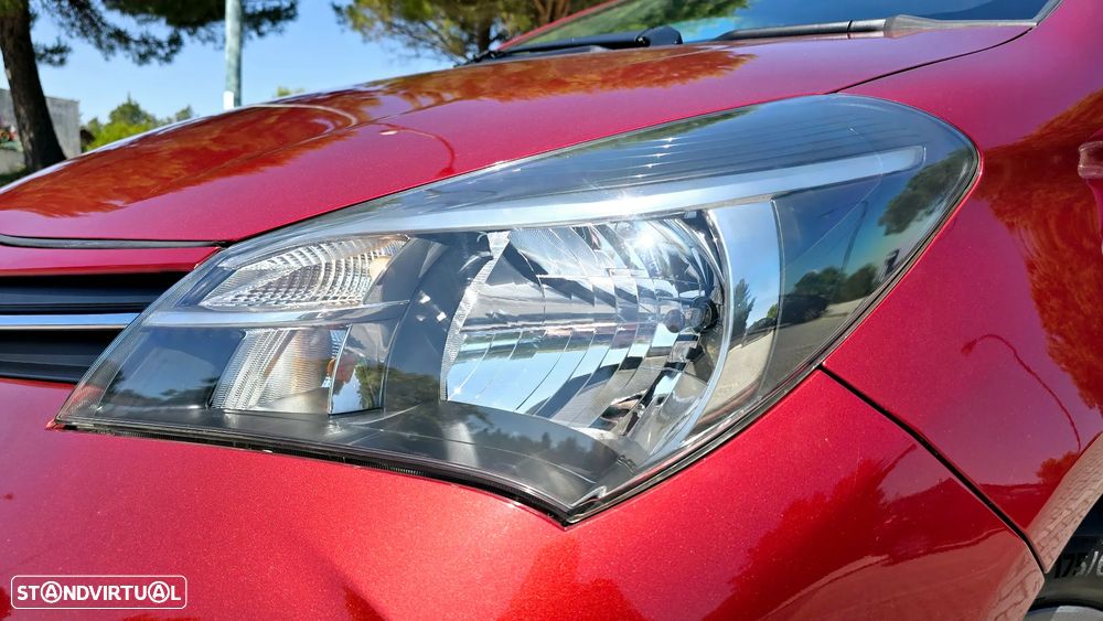 Toyota Yaris 1.0 VVT-i Comfort+P.Style - 24