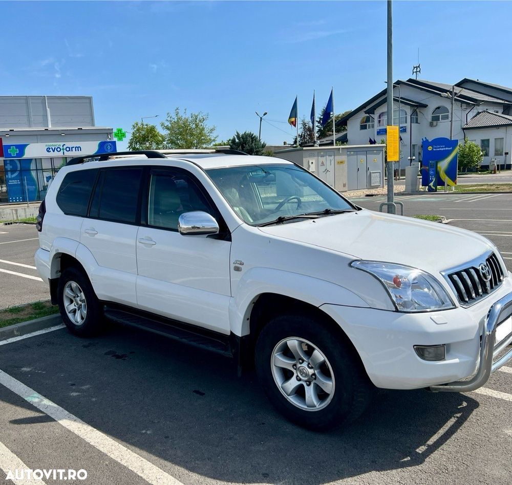 Second hand Toyota Land Cruiser - 11 500 EUR263 000 km - Autovit