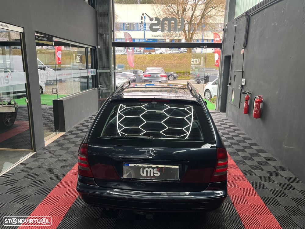 Mercedes-Benz C 200 - 5