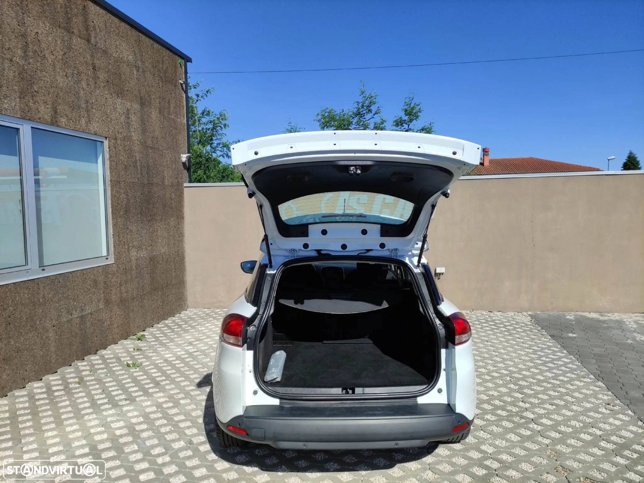 Renault Clio Sport Tourer 1.5 dCi - 9