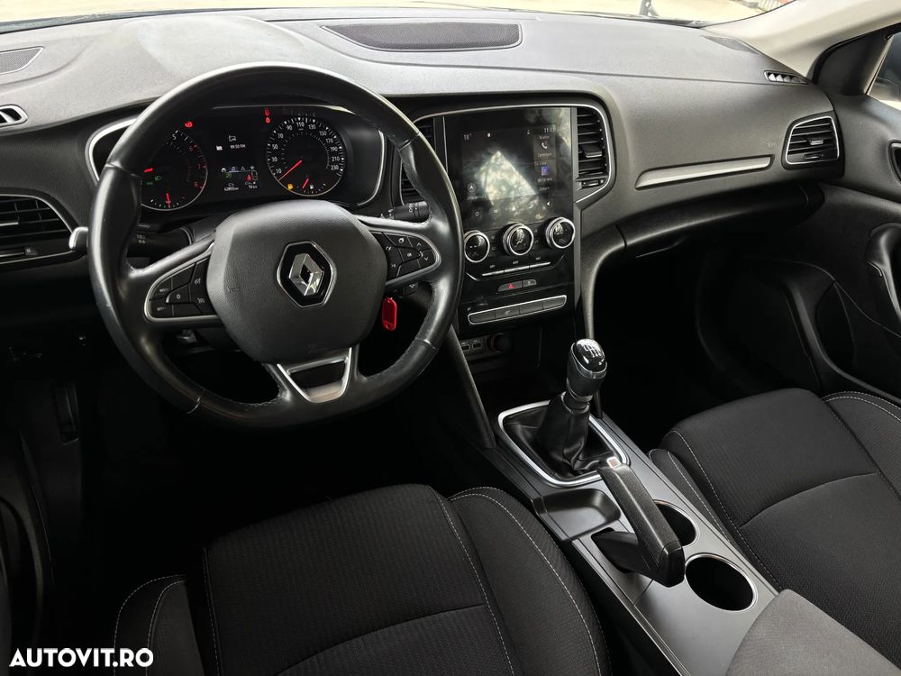 Renault Megane TCe GPF Zen - 17