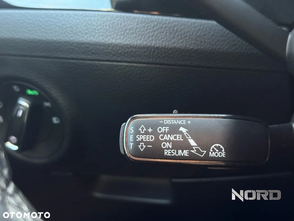 Skoda Superb 2.0 TDI 4x4 DSG L&K - 35