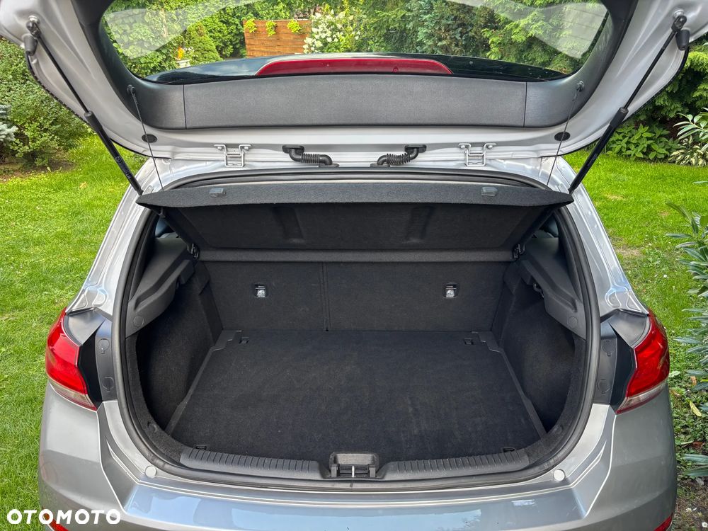 Hyundai i30 1.5 DPI Modern - 28