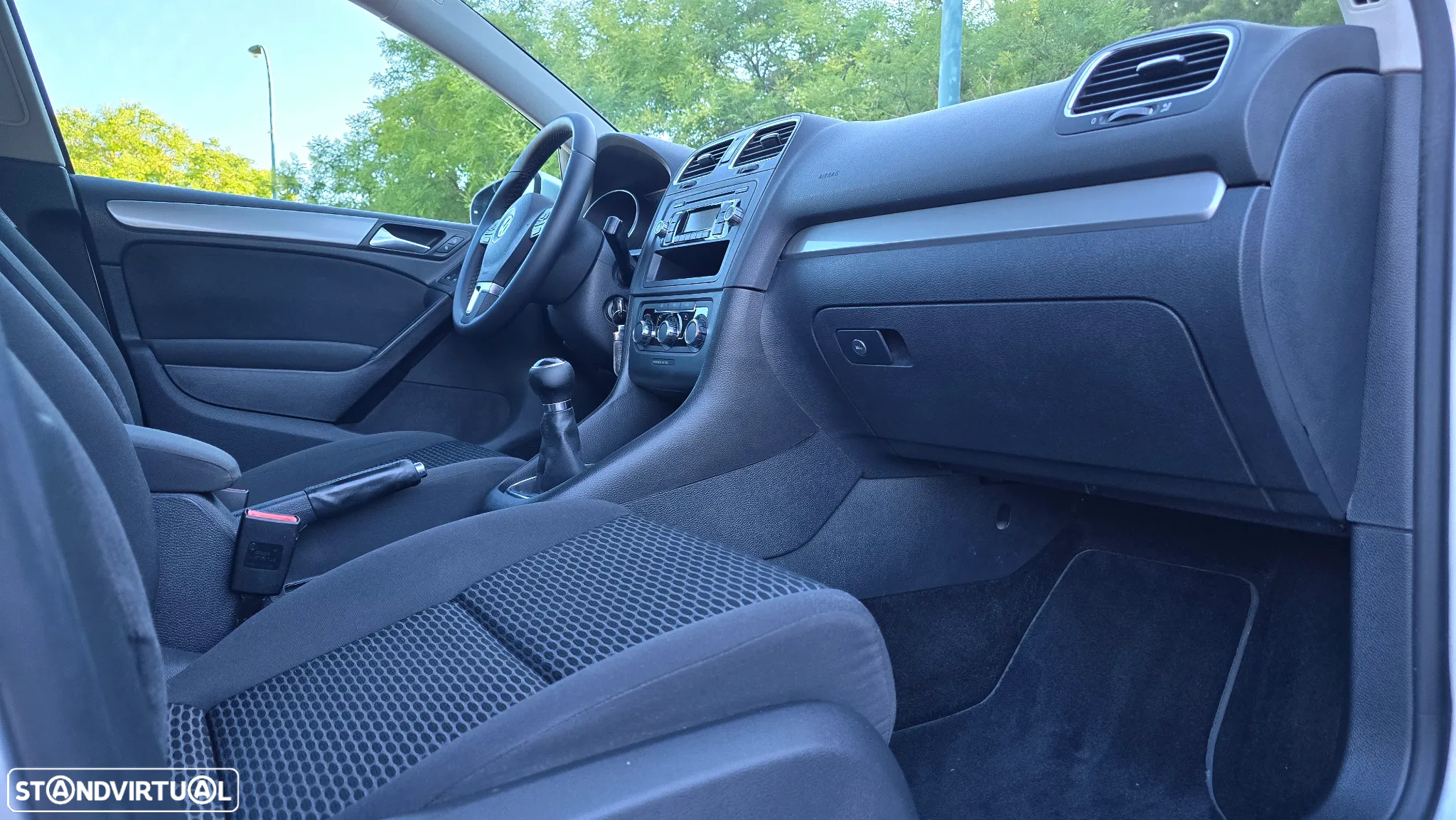 VW Golf 2.0 TDi Trendline - 34