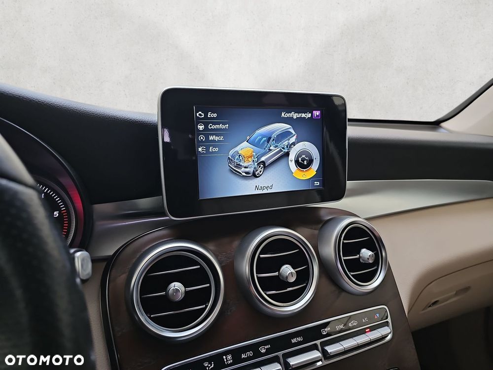 Mercedes-Benz GLC 220 d 4-Matic - 19
