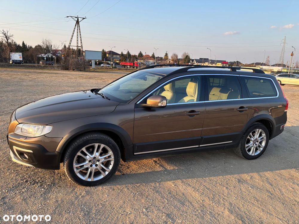 Volvo XC 70 D5 AWD Dynamic Summum - 1