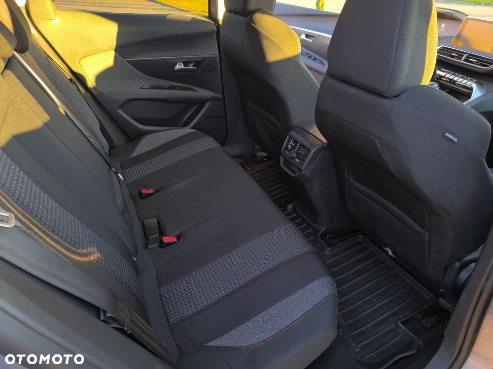 Peugeot 3008 1.5 BlueHDi Active S&S - 14