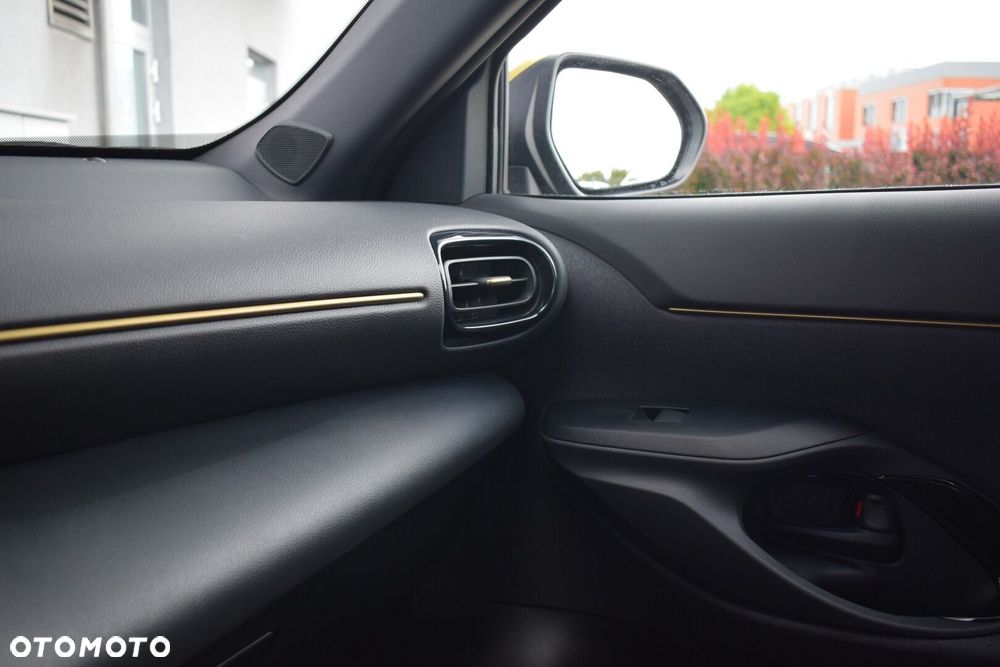 Toyota Yaris Cross Hybrid 1.5 Adventure - 21