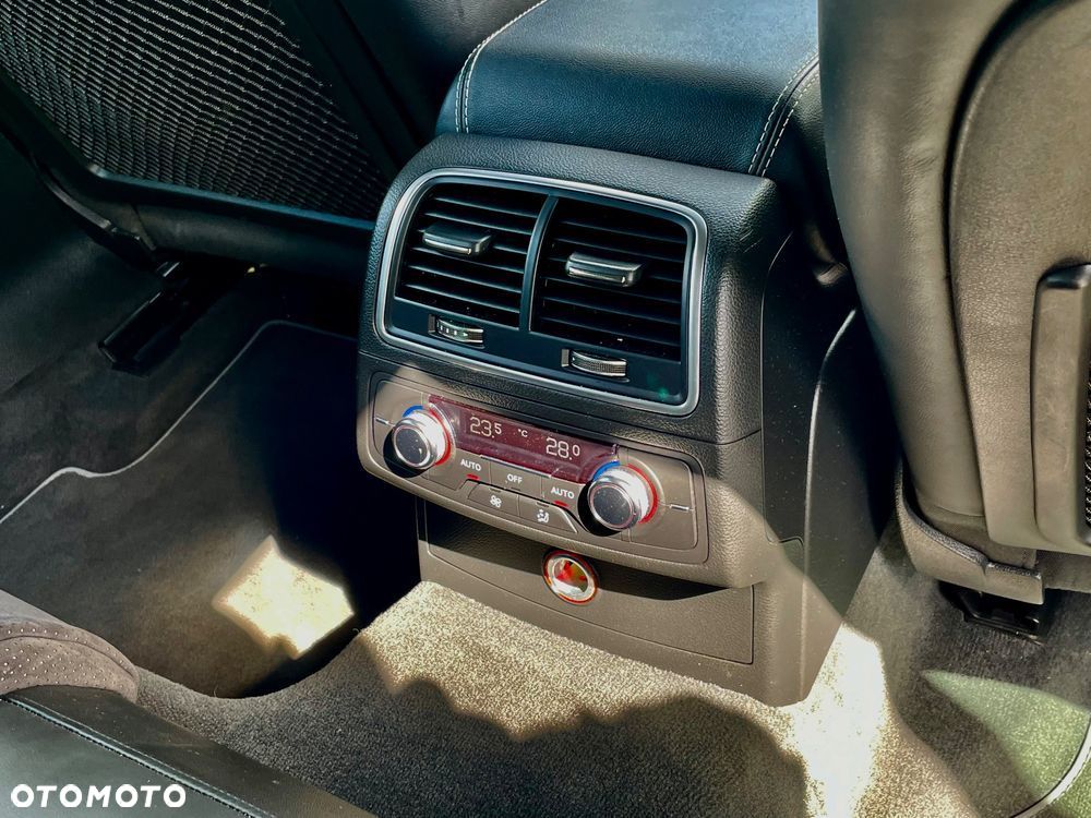 Audi A6 Avant 3.0 TDI Quattro S tronic - 22