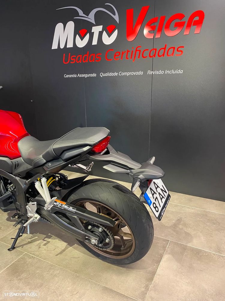 Honda CB 650 R - 8