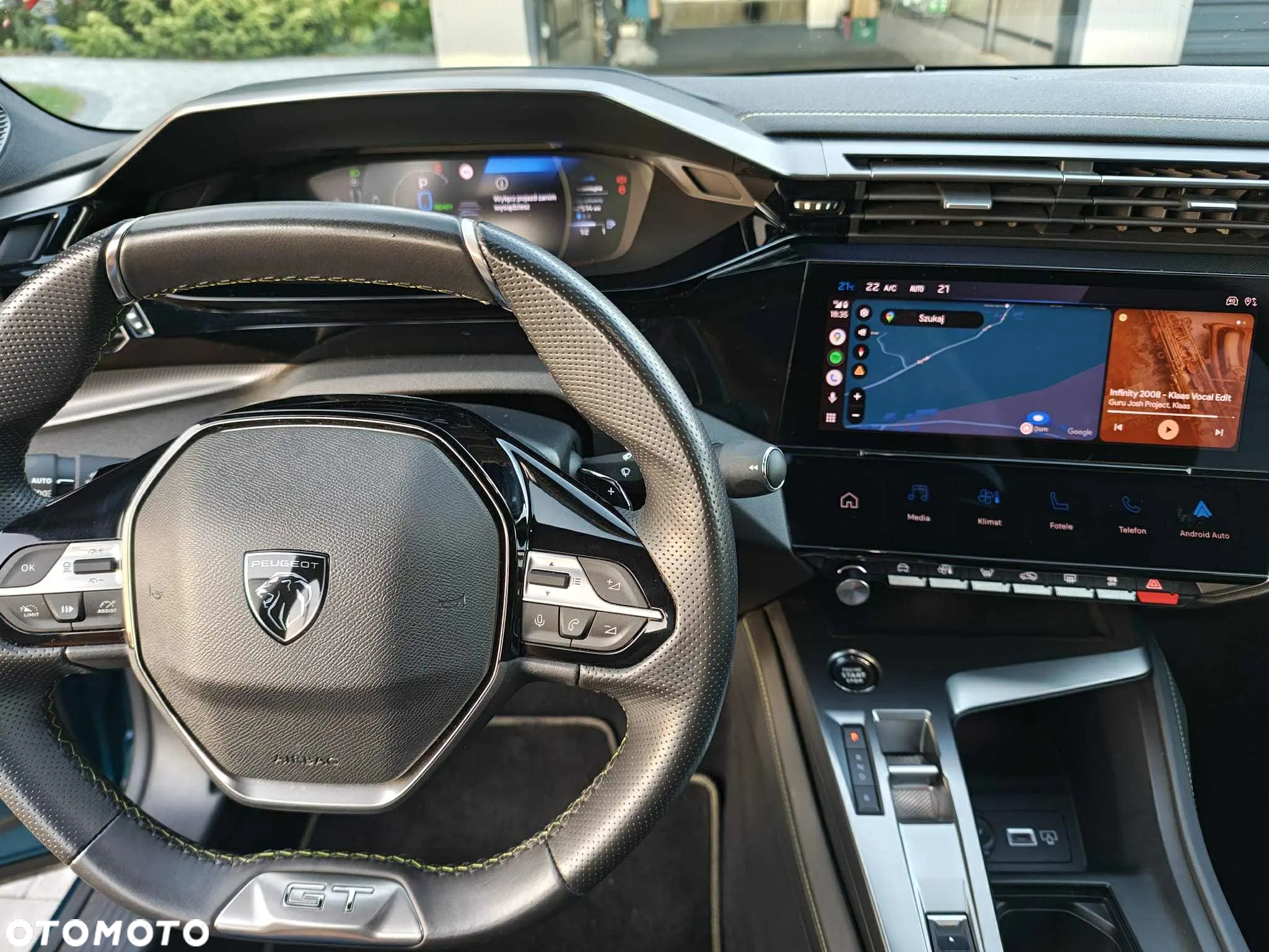 Peugeot 408 1.6 Plug-In Hybrid 225 GT EAT8 - 12