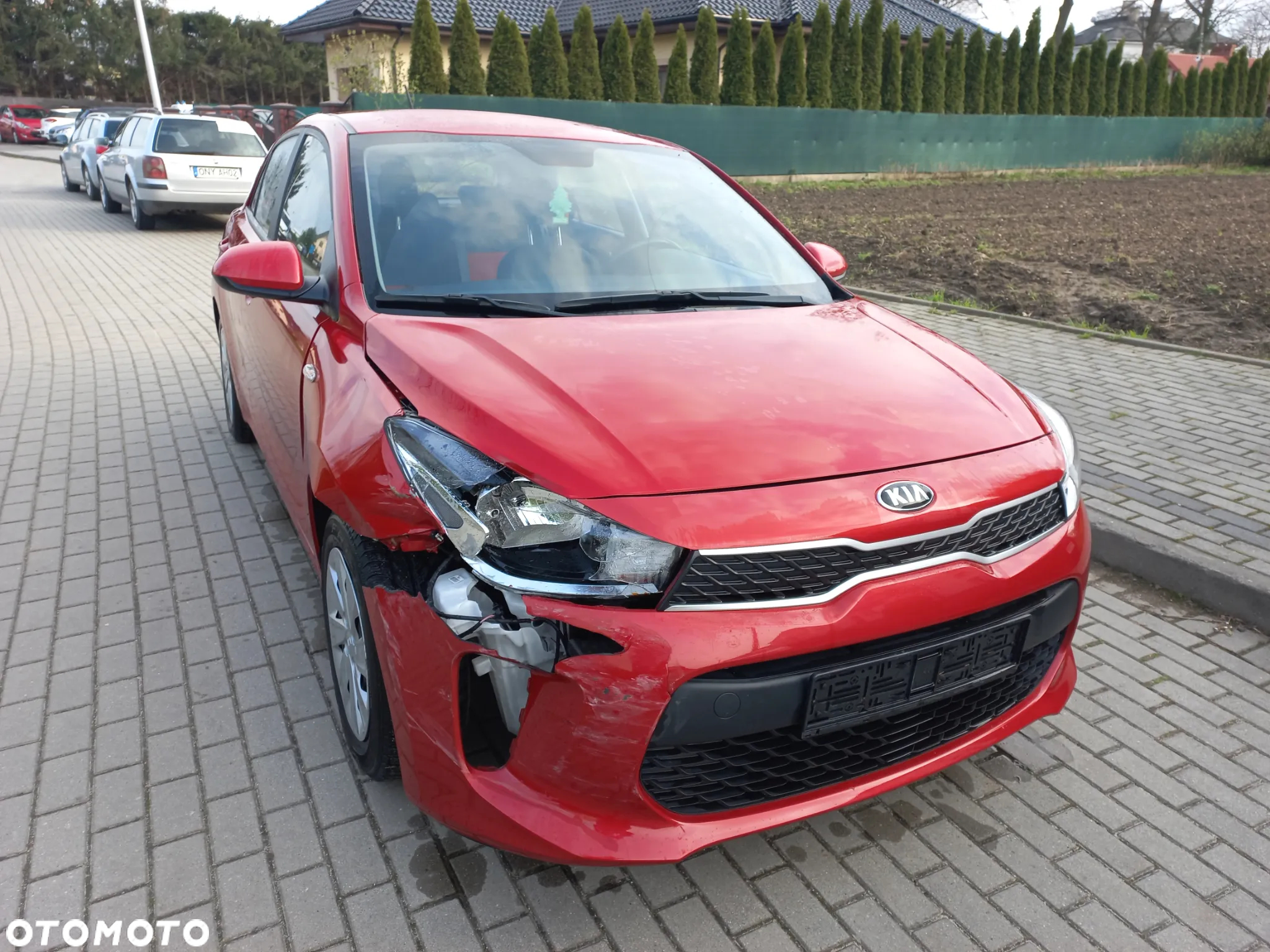 Kia Rio - 15