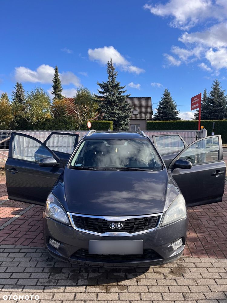 Kia Ceed 1.4 CVVT SW Dream-Team Edition - 5