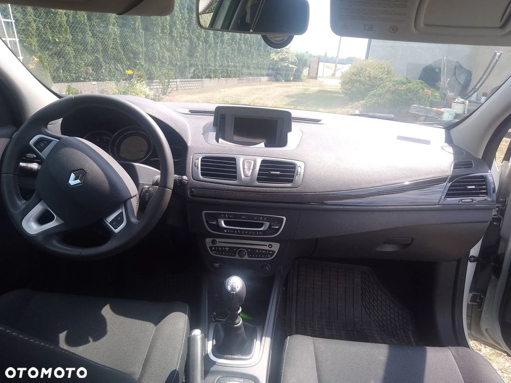 Renault Megane 1.5 dCi Dynamique - 8