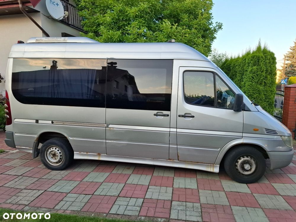Mercedes-Benz Sprinter - 1