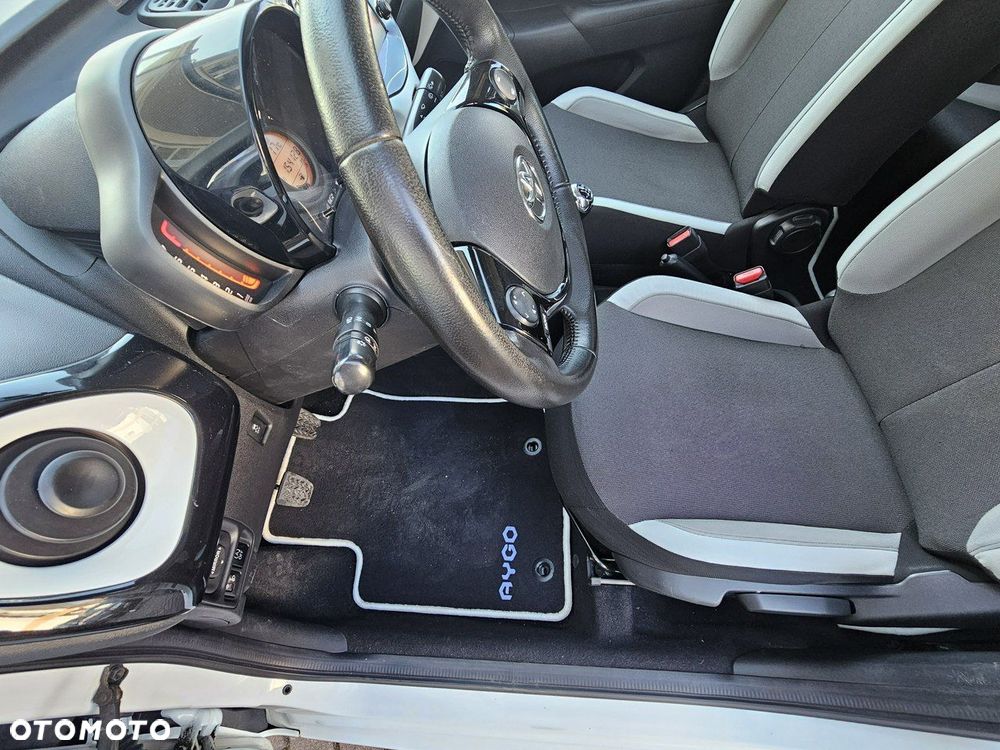 Toyota Aygo x-cite Style Selection - 19