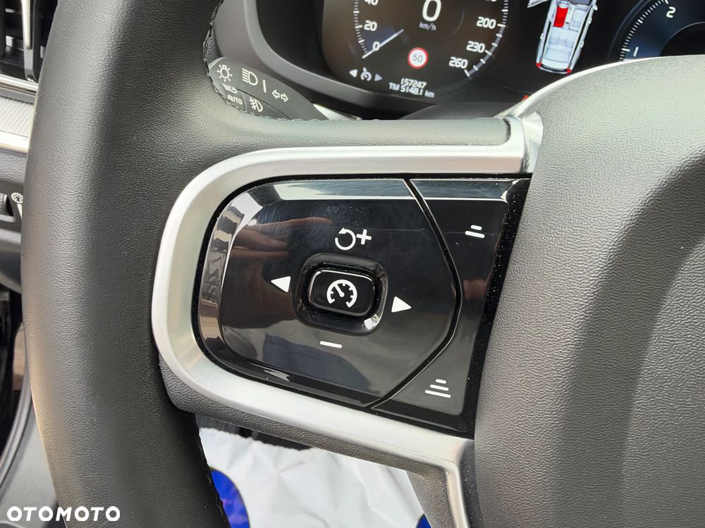 Volvo V60 B4 D R-Design - 27
