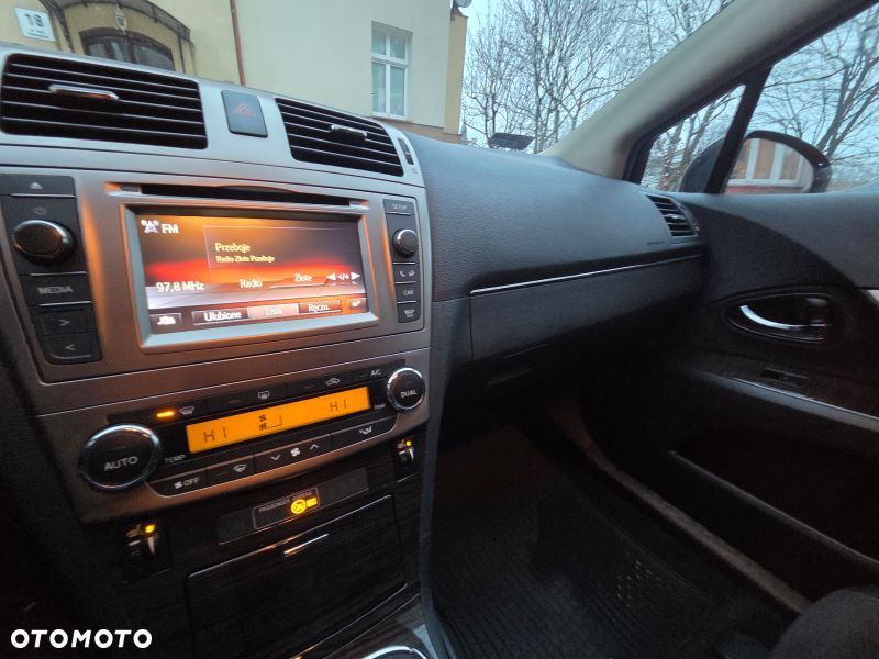 Toyota Avensis 2.0 D-4D Premium - 29