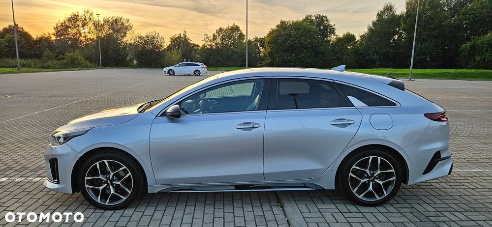 Kia ProCeed 1.4 T-GDI OPF GT LINE - 25