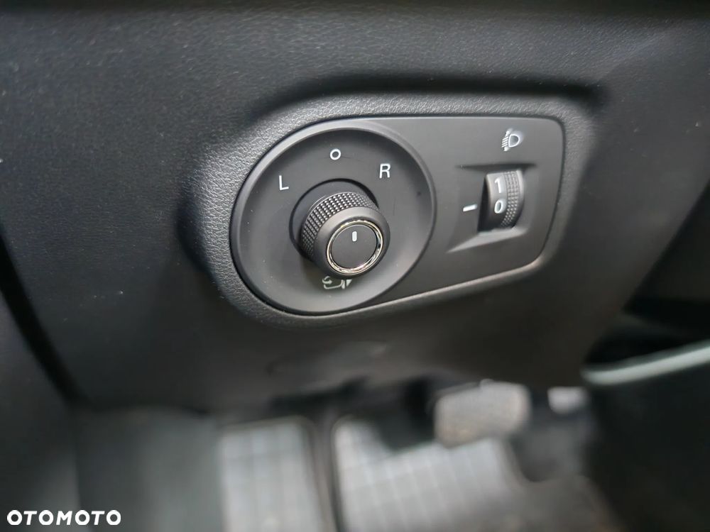 MG ZS Hybrid+ - 30
