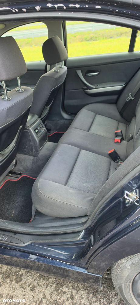 BMW Seria 3 320d - 8