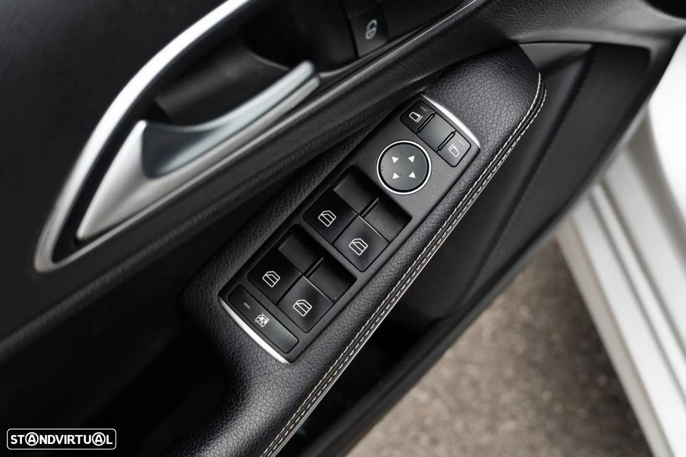 Mercedes-Benz A 180 d Style Plus Aut. - 48