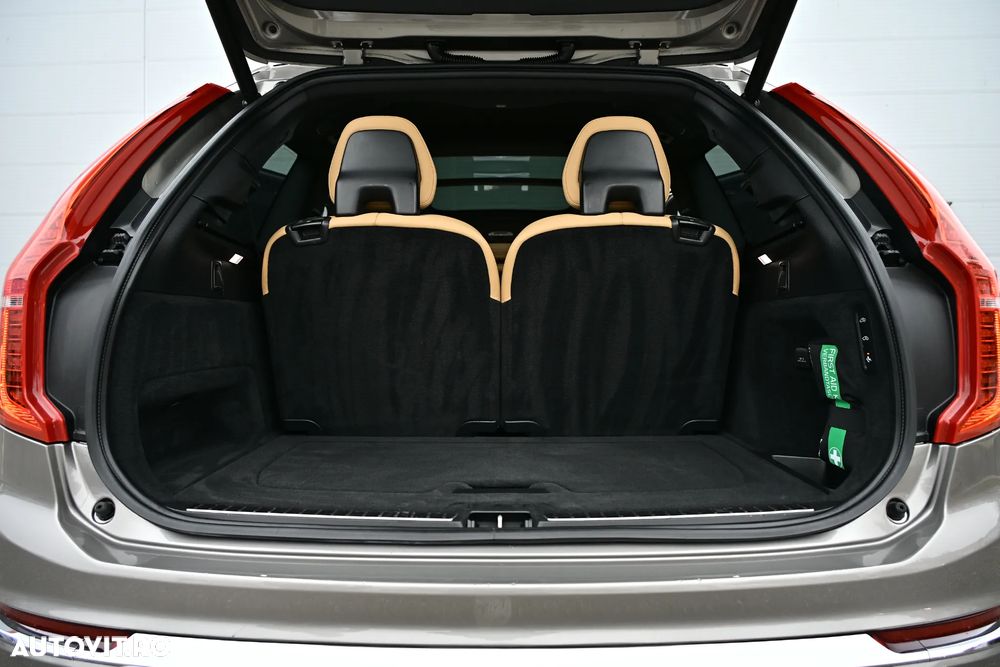 Volvo XC 90 T8 AWD Recharge Geartronic Inscription Expression - 36