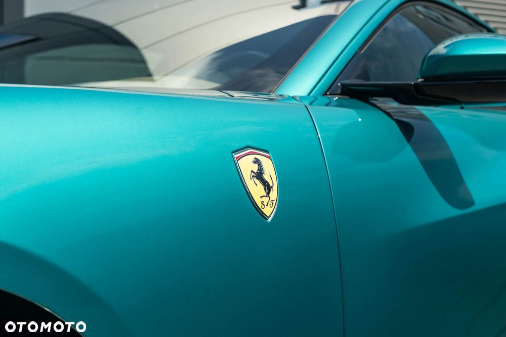 Ferrari Amalfi - 12