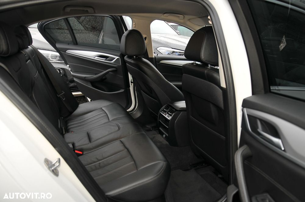 BMW Seria 5 525d AT - 22