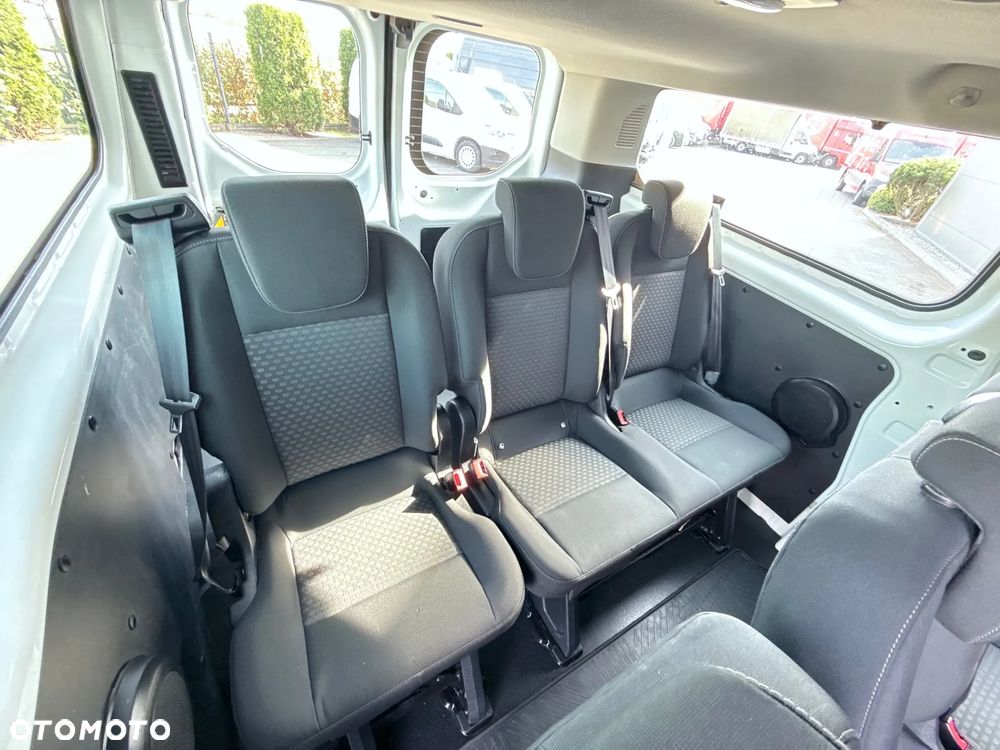 Ford Tourneo Custom 2.0 EcoBlue L2 Trend - 26